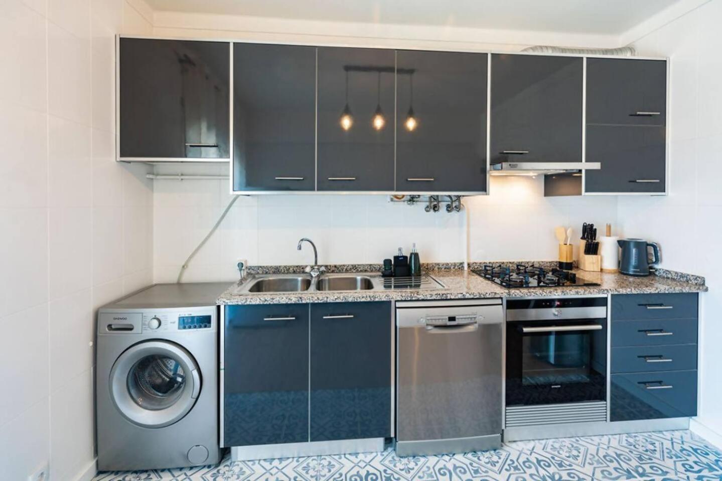 Modern Apartment 5 Mins Walking To The Santuary Fatima Exterior photo