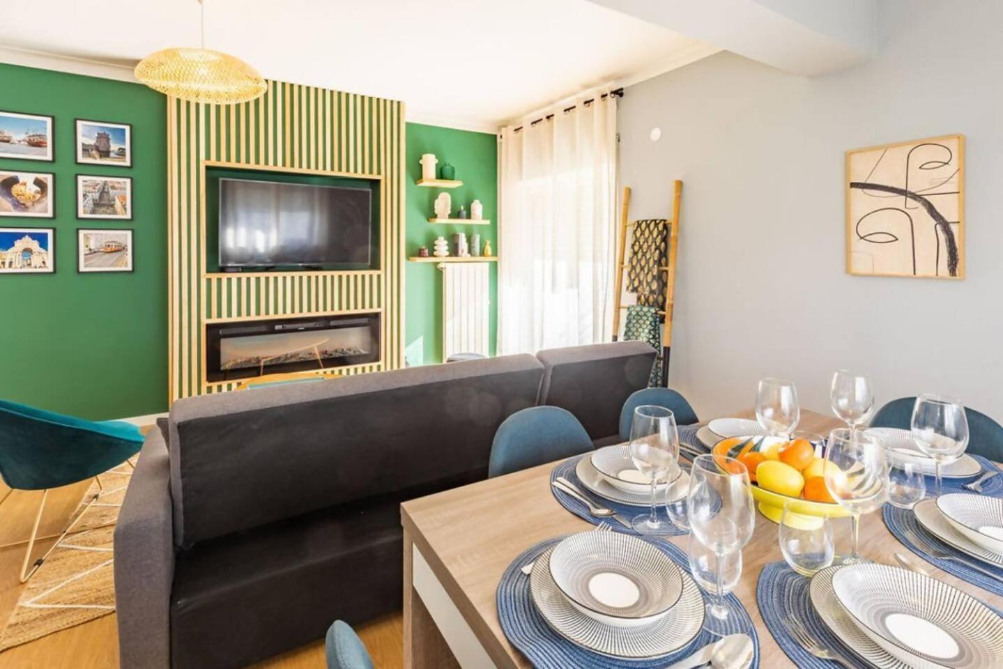 Modern Apartment 5 Mins Walking To The Santuary Fatima Exterior photo